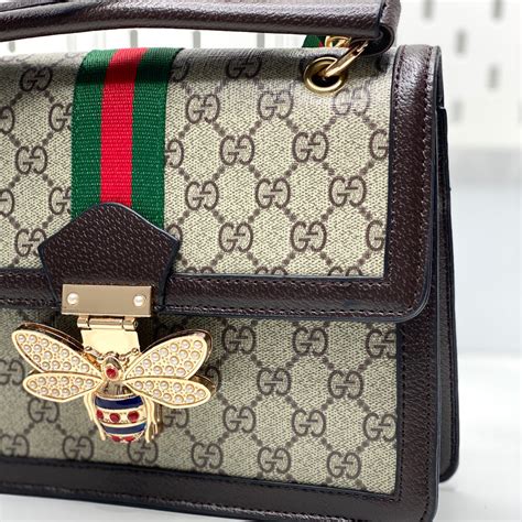 bee purse gucci|gucci bag with bee clasp.